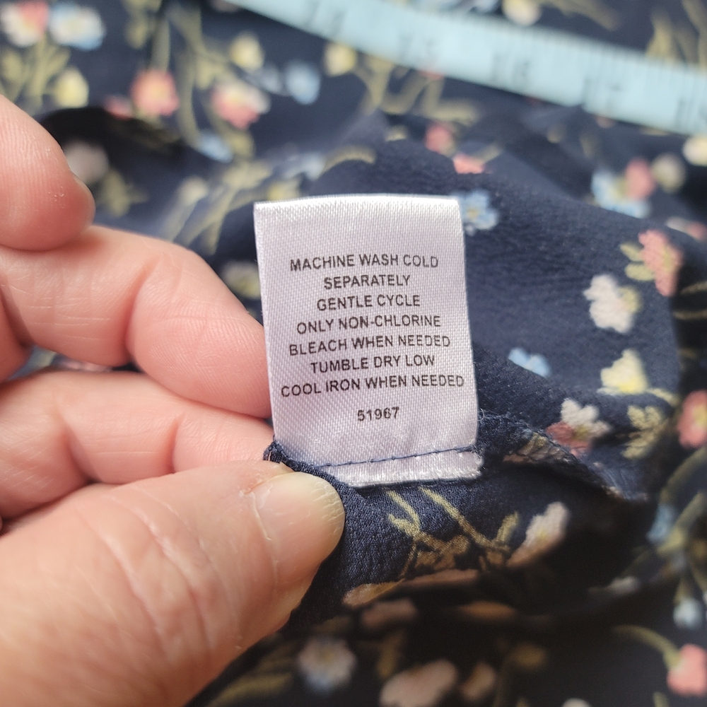 41 Hawthorn Dark XXL Blue Floral Sleeveless Blouse - Picture 7 of 7